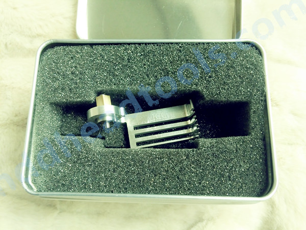 Seagate-10-metal-comb